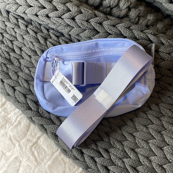 Lululemon blue pastel belt bag - Picture 3 of 3